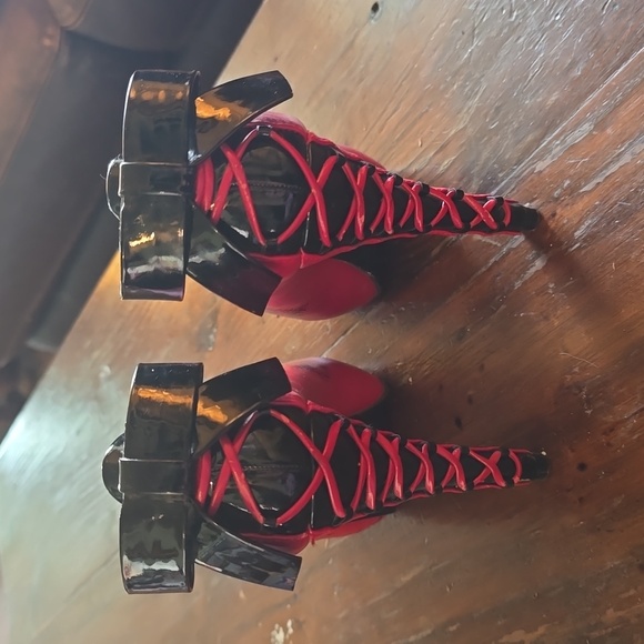 Iron Fist American Nightmare heels Size 7 Red - Picture 2 of 4